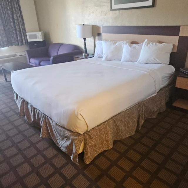Knights Inn Wendover Buitenkant foto